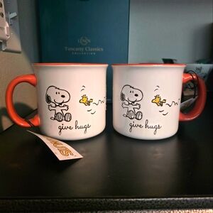 Snoopy Woodstock Give Hugs 20 Oz Mug